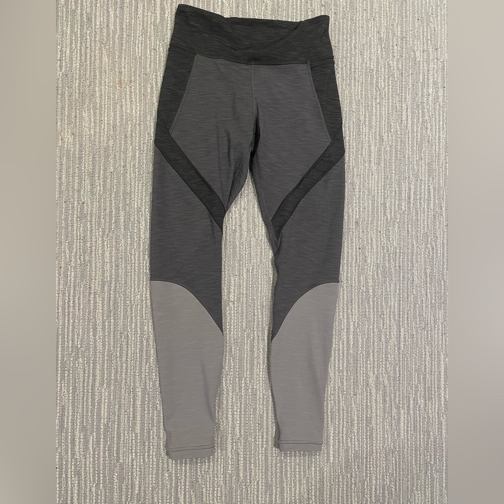 Lululemon early extension high rise legging size 8